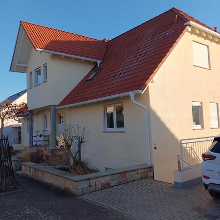 Gaestehaus Becker Wachenheim an der Weinstrasse Luaran gambar